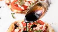 Easy Caprese Pizzas Easy Caprese Pizzas
