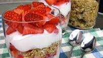 Skinny Strawberry Yogurt Granola Parfait Recipe Skinny Strawberry Yogurt Granola Parfait Recipe