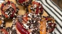 Healthier Chocolate Dirt Cupcakes Healthier Chocolate Dirt Cupcakes
