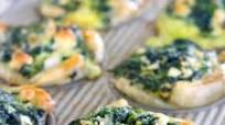 Mini Spinach Feta Pies (Spanakopita) Mini Spinach Feta Pies (Spanakopita)