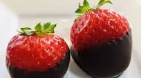 Simple Vegan Chocolate Dipped Strawberries Simple Vegan Chocolate Dipped Strawberries