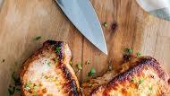 Pan Seared Pork Chops with Gravy Pan Seared Pork Chops with Gravy