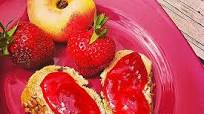 Strawberry-peach Jam with Schwips Strawberry-peach Jam with Schwips