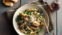 Creamy Pulled Pork Pasta with Caramelized Onions, Mushrooms and Arugula Creamy Pulled Pork Pasta with Caramelized Onions, Mushrooms and Arugula
