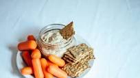 Baby Carrots, Crackers & Hummus Baby Carrots, Crackers & Hummus