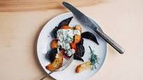 Roasted Beet Wedges with Herbed Green Onion Tzatziki Roasted Beet Wedges with Herbed Green Onion Tzatziki