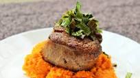 Steak & Carrot Mash with Leek Crisps Steak & Carrot Mash with Leek Crisps