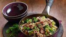 Pork and ginger noodles with broccoli Pork and ginger noodles with broccoli