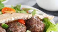 Greek-Style Lamb Pita with Tzatziki Sauce Greek-Style Lamb Pita with Tzatziki Sauce
