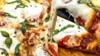 Cast Iron Pizza Margherita Cast Iron Pizza Margherita