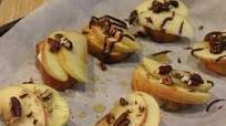 Apple, Brie and Honey Bruschetta Apple, Brie and Honey Bruschetta