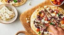 Mezze Pizza Pita with Traditional Hummus Mezze Pizza Pita with Traditional Hummus