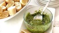 Low FODMAP Pesto with Spaghetti Squash Low FODMAP Pesto with Spaghetti Squash