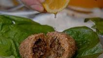 When bulgur wraps meat: Master class of Ishli Kufta - Mama Makes It Better | ArmeniaNow.com When bulgur wraps meat: Master class of Ishli Kufta - Mama Makes It Better | ArmeniaNow.com