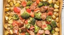 Sheet Pan Chicken Sausage with Broccoli, Peppers, and Potatoes Sheet Pan Chicken Sausage with Broccoli, Peppers, and Potatoes