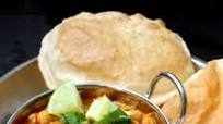 Chana Bhatura or Chole Bhature Chana Bhatura or Chole Bhature