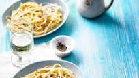 Spaghetti Cacio e Pepe Spaghetti Cacio e Pepe