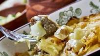 Bratwurst Sauerkraut and Potato Casserole Bratwurst Sauerkraut and Potato Casserole