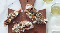 Mushroom and Goat Cheese Bruschetta Mushroom and Goat Cheese Bruschetta