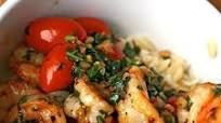 Dinner Tonight: Garlic Shrimp with Basil, Tomatoes, and Pepper Flakes Recipe Dinner Tonight: Garlic Shrimp with Basil, Tomatoes, and Pepper Flakes Recipe