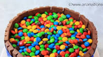 Kit Kat Cake Recipe From Scratch | M&M's Cake | Candy Cake (Eggless) Kit Kat Cake Recipe From Scratch | M&M's Cake | Candy Cake (Eggless)