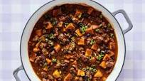 Grass-Fed Ground Beef & Black Bean Chili with Sweet Potatoes Grass-Fed Ground Beef & Black Bean Chili with Sweet Potatoes
