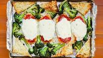 Sheet Pan Chicken Parm with Garlic Bread and Broccoli Sheet Pan Chicken Parm with Garlic Bread and Broccoli