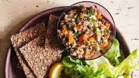 No-Mayo Mediterranean Tuna Salad No-Mayo Mediterranean Tuna Salad