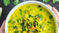 Curried Cauliflower and Kale Soup Curried Cauliflower and Kale Soup