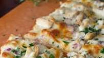 Roasted Garlic White Chicken Pizza Roasted Garlic White Chicken Pizza