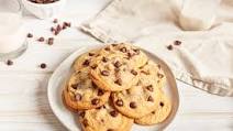 Original NESTLÉ® TOLL HOUSE® Chocolate Chip Cookies Original NESTLÉ® TOLL HOUSE® Chocolate Chip Cookies