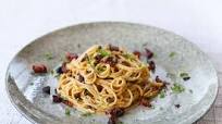 Salted Duck Egg and Bacon Pasta Salted Duck Egg and Bacon Pasta