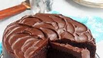 The BEST Chocolate Cake (moist & fudgy!) The BEST Chocolate Cake (moist & fudgy!)