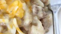 Cheese and Hashbrown Hamburger Casserole Cheese and Hashbrown Hamburger Casserole
