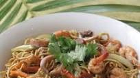 Superior Pancit Miki Guisado Course Superior Pancit Miki Guisado Course