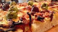 Cheesy loaded breakfast focaccia Cheesy loaded breakfast focaccia