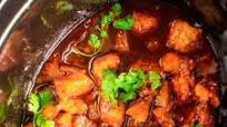Crockpot Hawaiian Chicken with Sweet Pineapple Glaze Crockpot Hawaiian Chicken with Sweet Pineapple Glaze