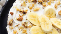 Paleo Banana Cream Pie: Easy, No Bake & Vegan Dessert Paleo Banana Cream Pie: Easy, No Bake & Vegan Dessert