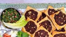 Lahmeh Bi 3ajin (Meat Pastry) Lahmeh Bi 3ajin (Meat Pastry)