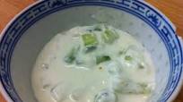 Tzatziki au fromage blanc et crème épaisse : la recette facile Tzatziki au fromage blanc et crème épaisse : la recette facile