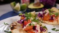 Tacos de Camarones Enchilados y Limón con Salsa Cremosa Tacos de Camarones Enchilados y Limón con Salsa Cremosa