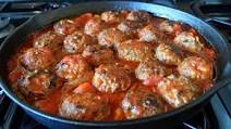 Gluten-free Apple & Sage Meatballs in tomato sauce Gluten-free Apple & Sage Meatballs in tomato sauce