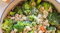 Ground Turkey and Broccoli Pasta {One Pot} Ground Turkey and Broccoli Pasta {One Pot}