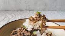 Taiwanese Minced Pork with Pickled Cucumber Over Rice (瓜仔肉) Taiwanese Minced Pork with Pickled Cucumber Over Rice (瓜仔肉)