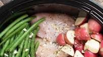 Slow Cooker Seasoned Chicken, Potatoes and Green Beans Slow Cooker Seasoned Chicken, Potatoes and Green Beans