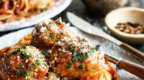Spaghetti & Meatballs with Spicy Tomato Sauce Spaghetti & Meatballs with Spicy Tomato Sauce
