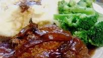 Crock Pot Melt-In-Your-Mouth Cube Steak & Gravy Crock Pot Melt-In-Your-Mouth Cube Steak & Gravy