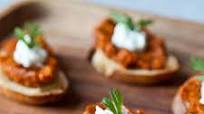 Roasted Carrot Harissa and Crème Fraîche Crostini Roasted Carrot Harissa and Crème Fraîche Crostini