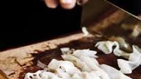 Vietnamese Fresh Rice Noodle Recipe – How to Make Rice Noodles for Pho and Pho Cuon Vietnamese Fresh Rice Noodle Recipe – How to Make Rice Noodles for Pho and Pho Cuon