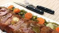 Costillar asado con salsa barbacoa Costillar asado con salsa barbacoa